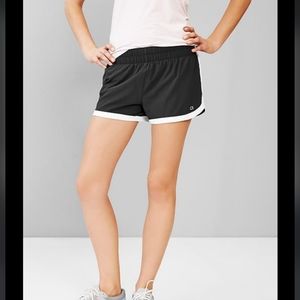 NWT Gap Fit Sprint Running Shorts